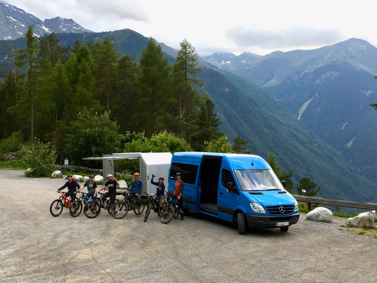 Transalp Fahrrad Shuttle Ted's Transfers Private Transfer